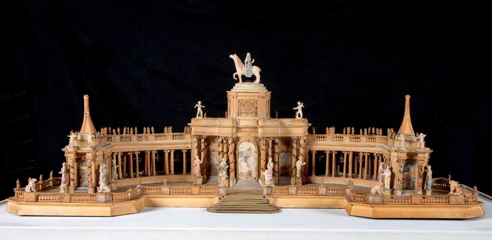 M. Valkenaer-Duyvenstein, Model van het vuurwerkpaviljoen voor de Vrede van Aken, ca. 1749.jpg