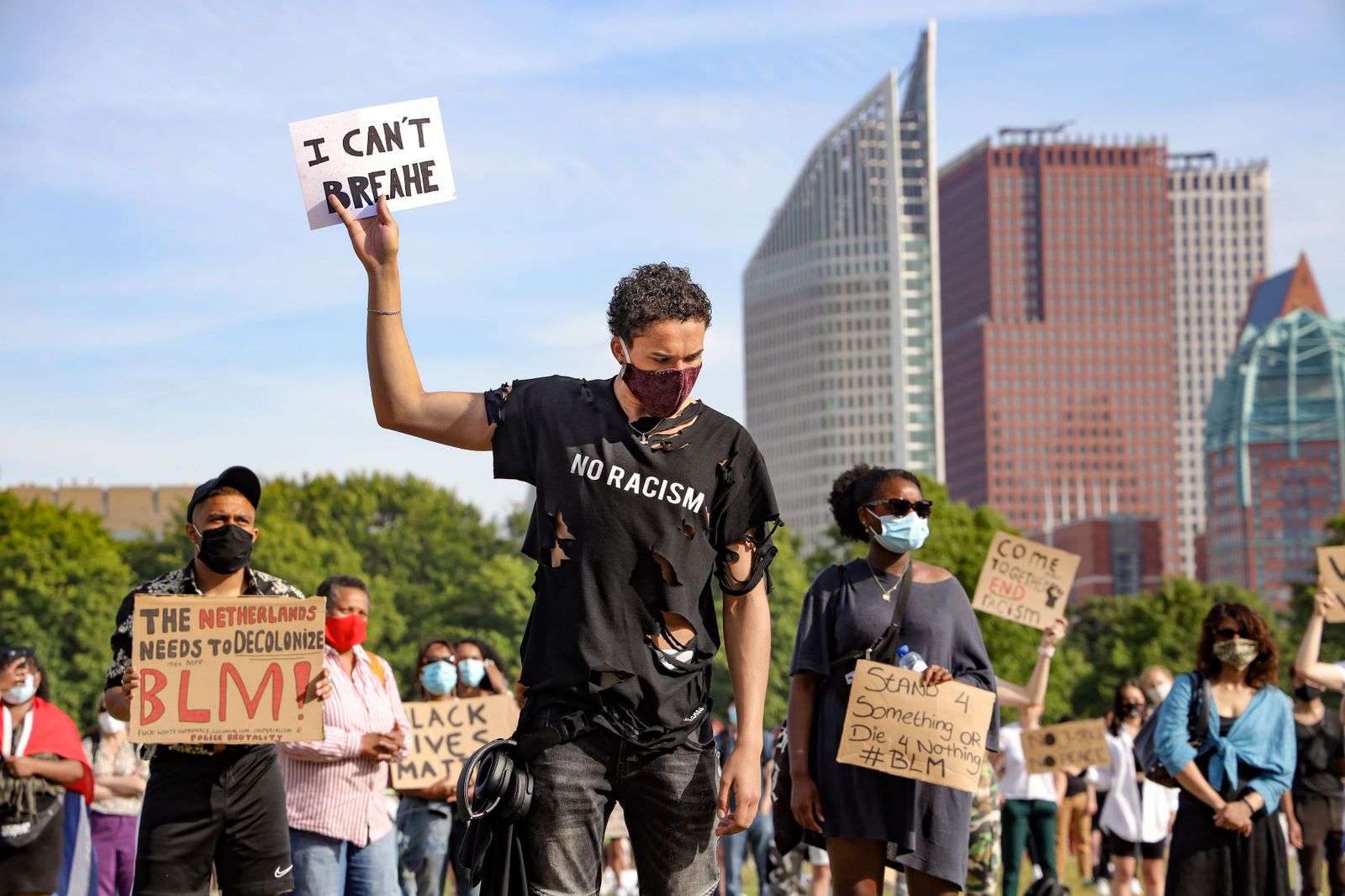 Foto van de eerste Black Lives Matter demonstratie in Den Haag